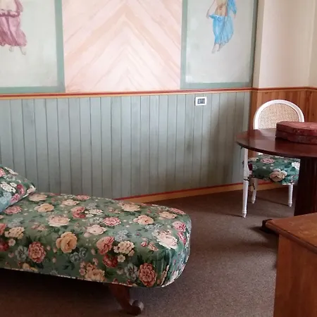 米拉蒙蒂酒店 4* 斯其奥